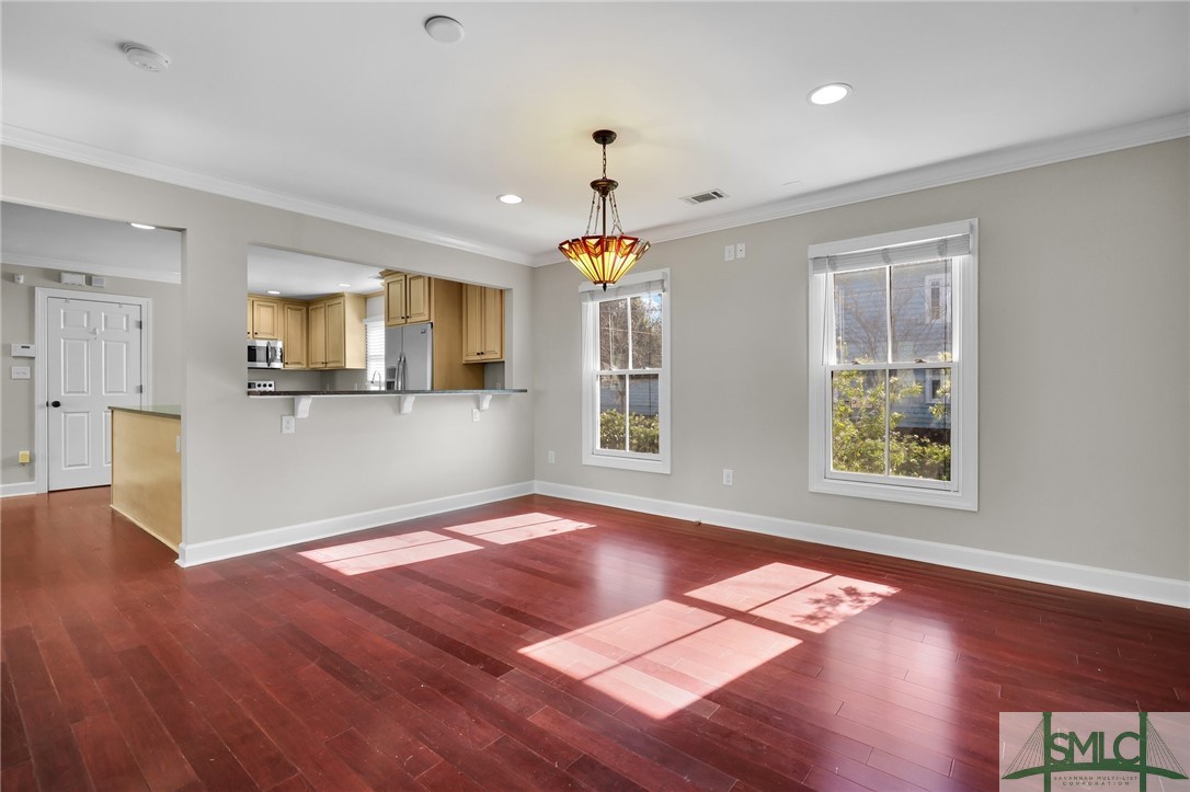 836 E Park Avenue Property Photo 15
