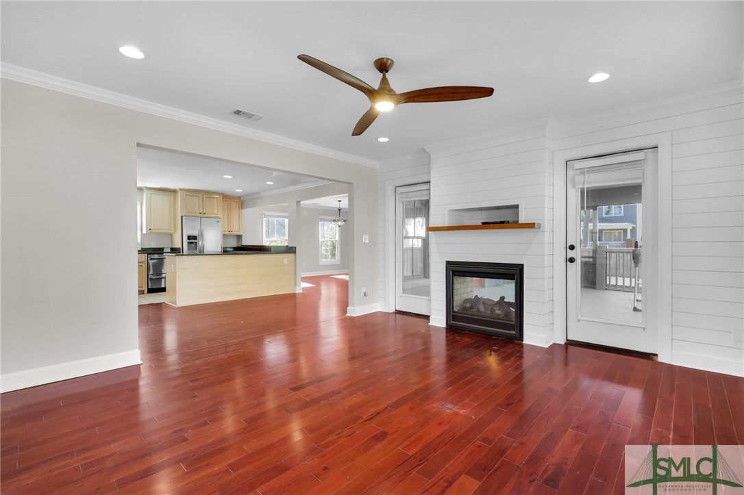 836 E Park Avenue Property Photo 19