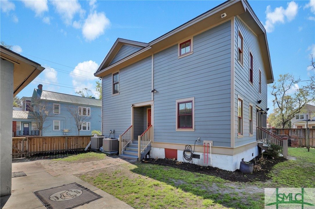 836 E Park Avenue Property Photo 41