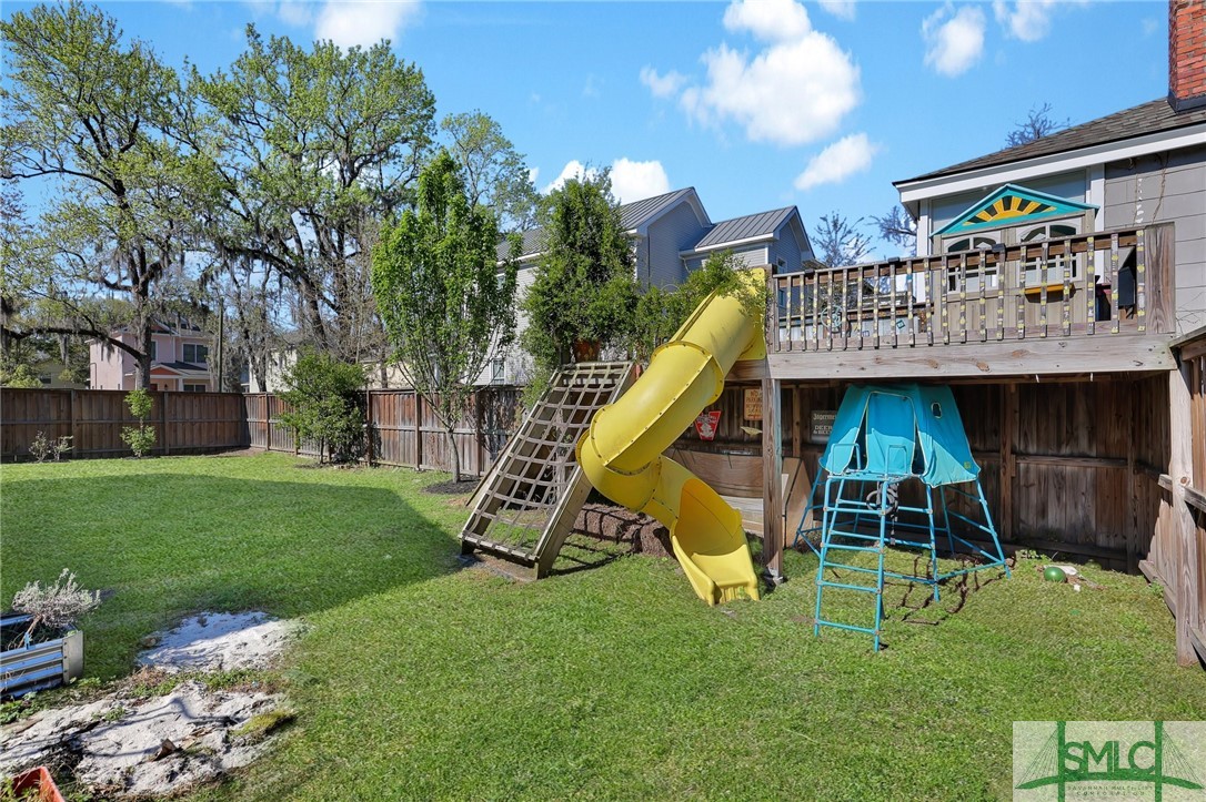 836 E Park Avenue Property Photo 42