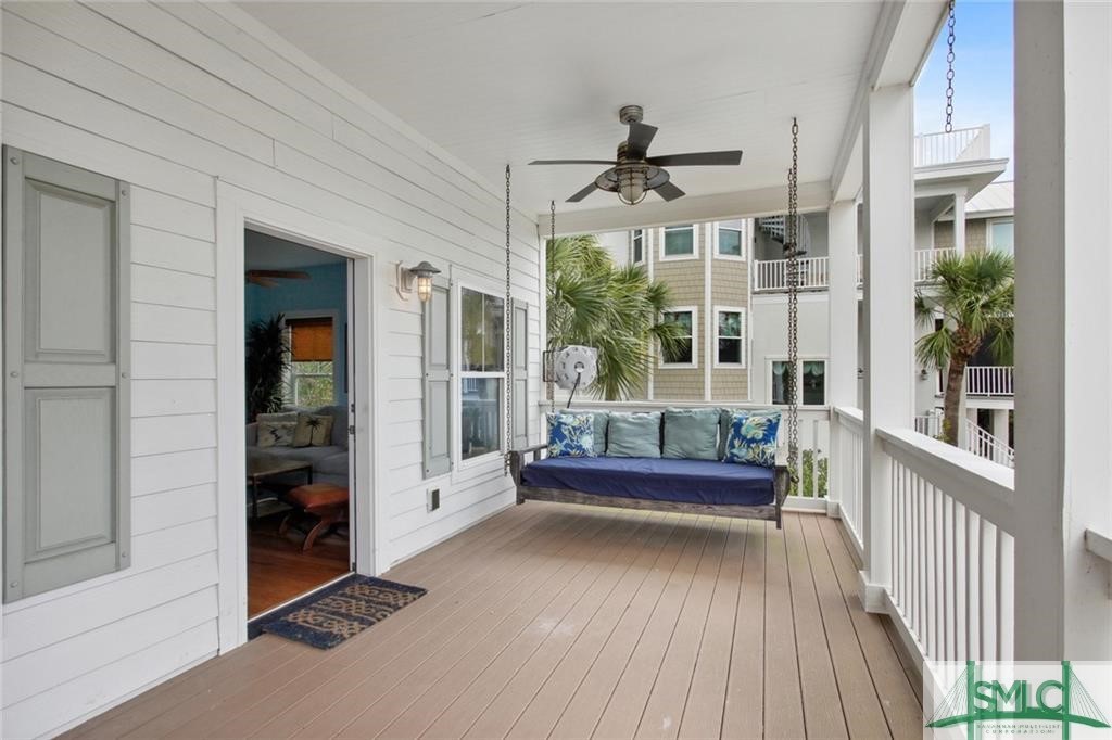 18 Van Horne Avenue Property Photo 6