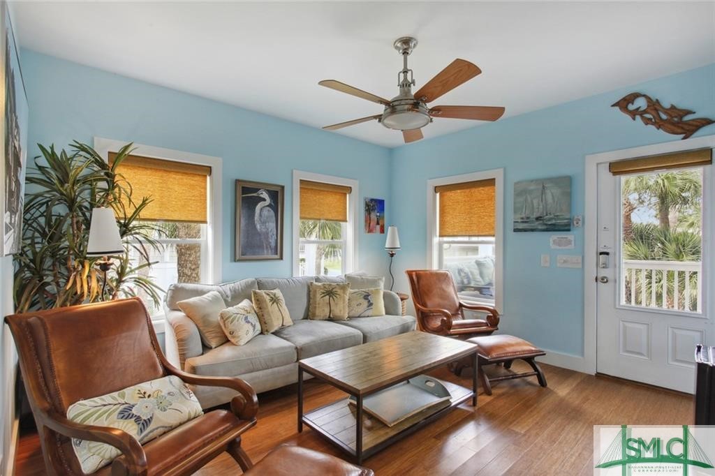 18 Van Horne Avenue Property Photo 12