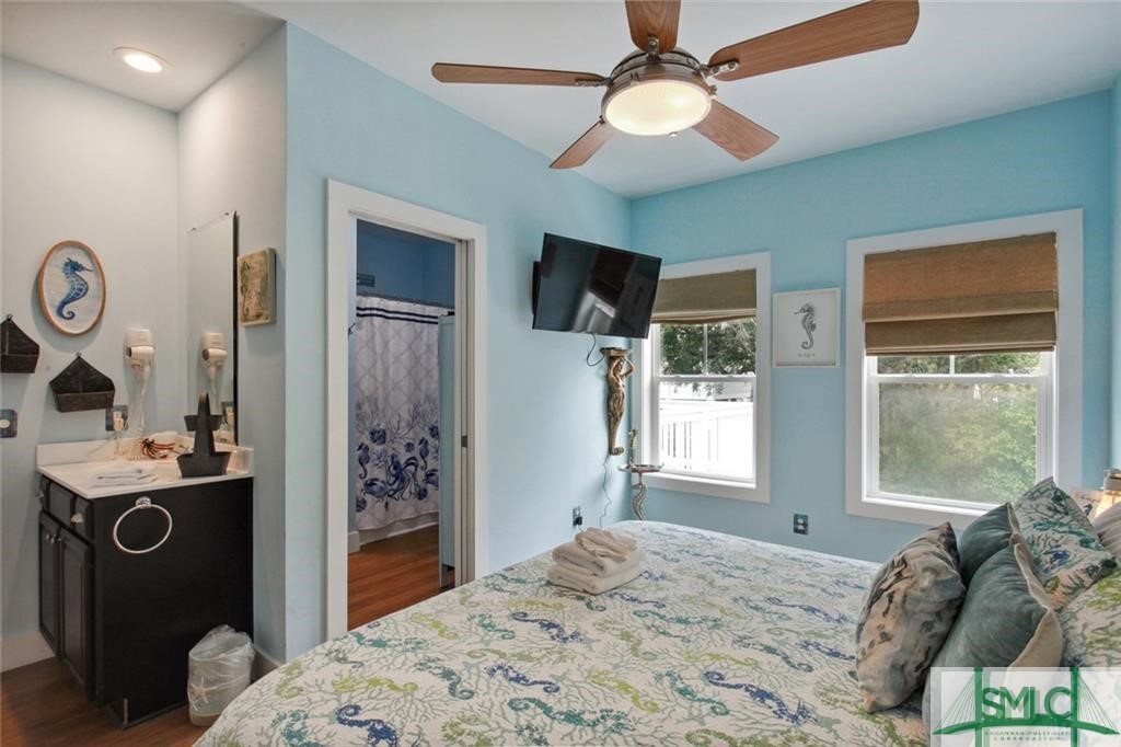 18 Van Horne Avenue Property Photo 16