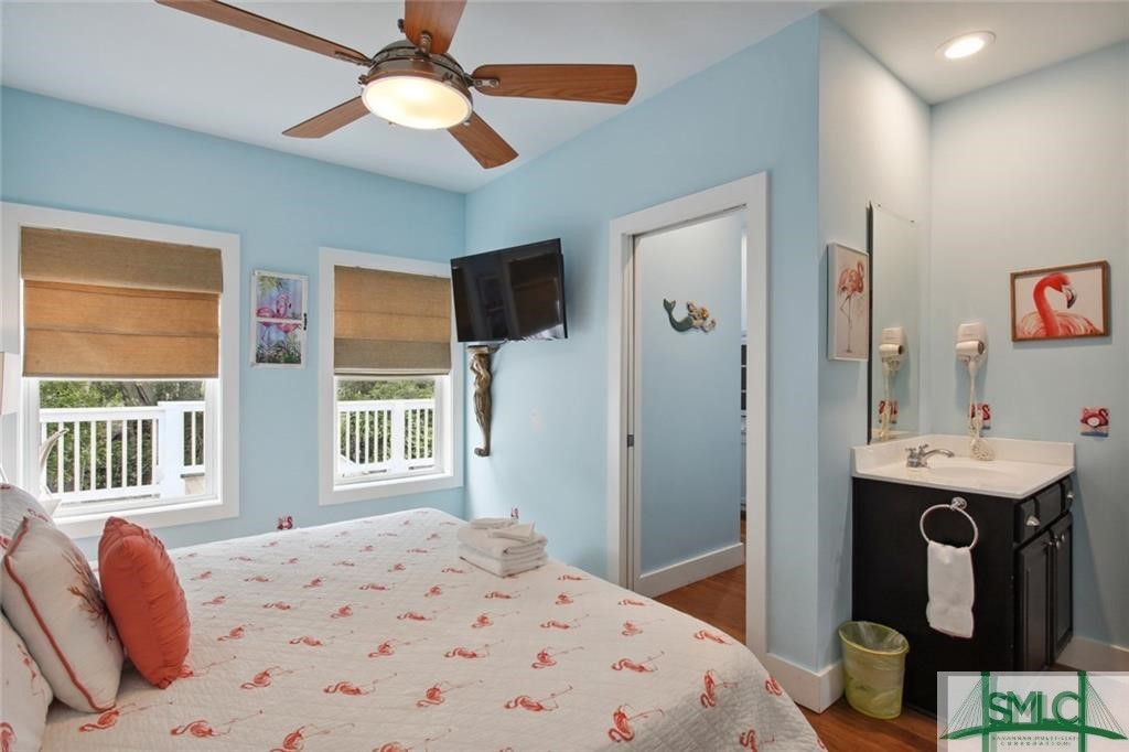 18 Van Horne Avenue Property Photo 19