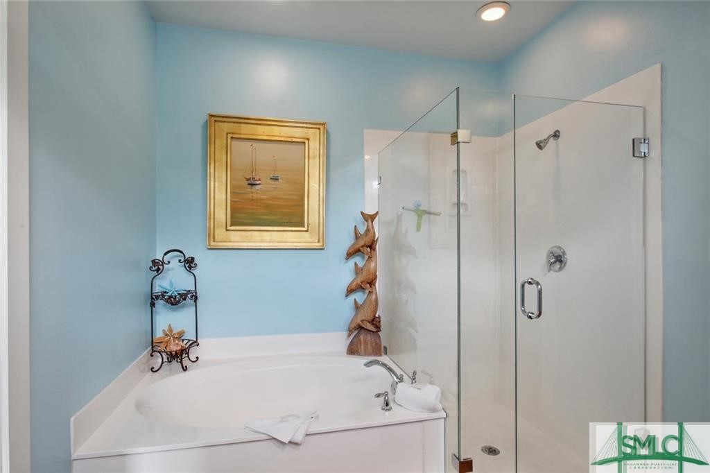 18 Van Horne Avenue Property Photo 24