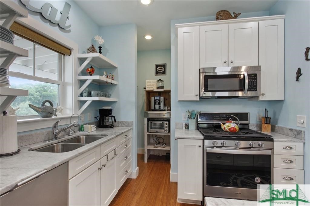 18 Van Horne Avenue Property Photo 27