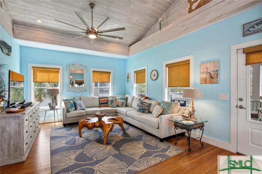 18 Van Horne Avenue Property Photo 30