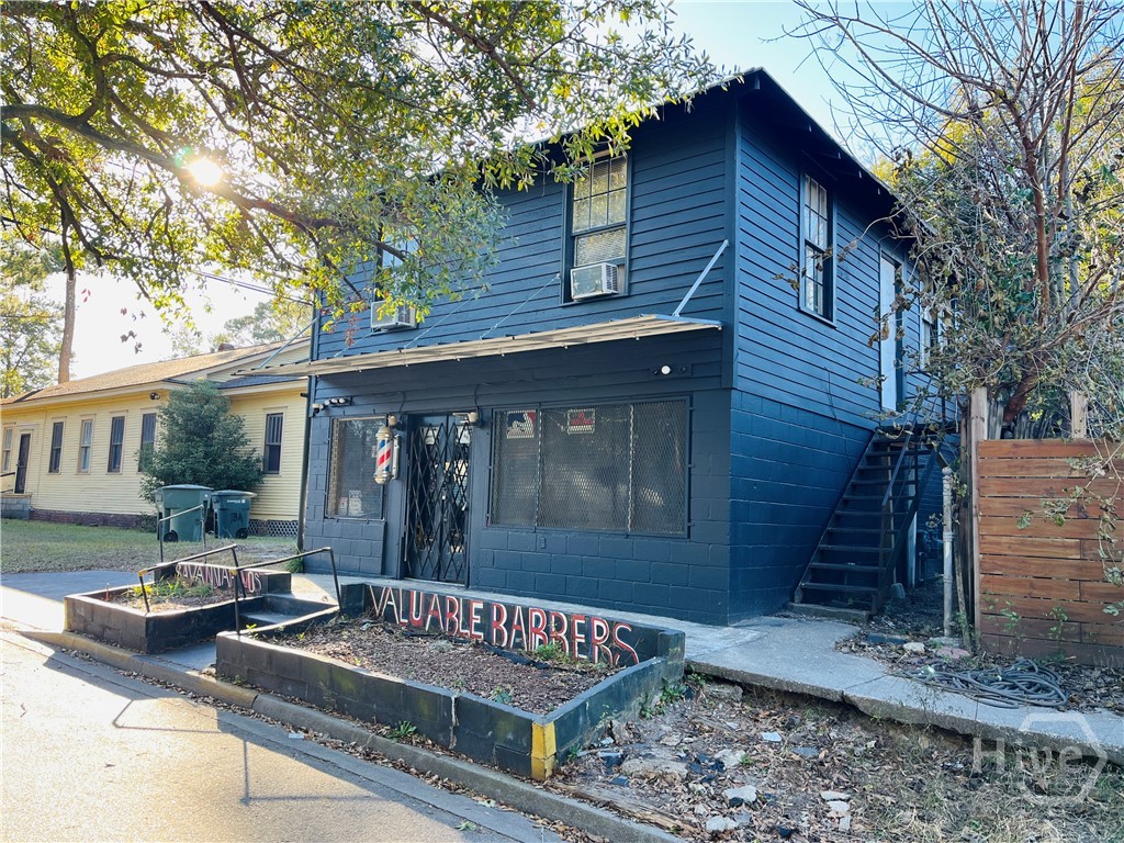2009 Ash Street Property Photo 2