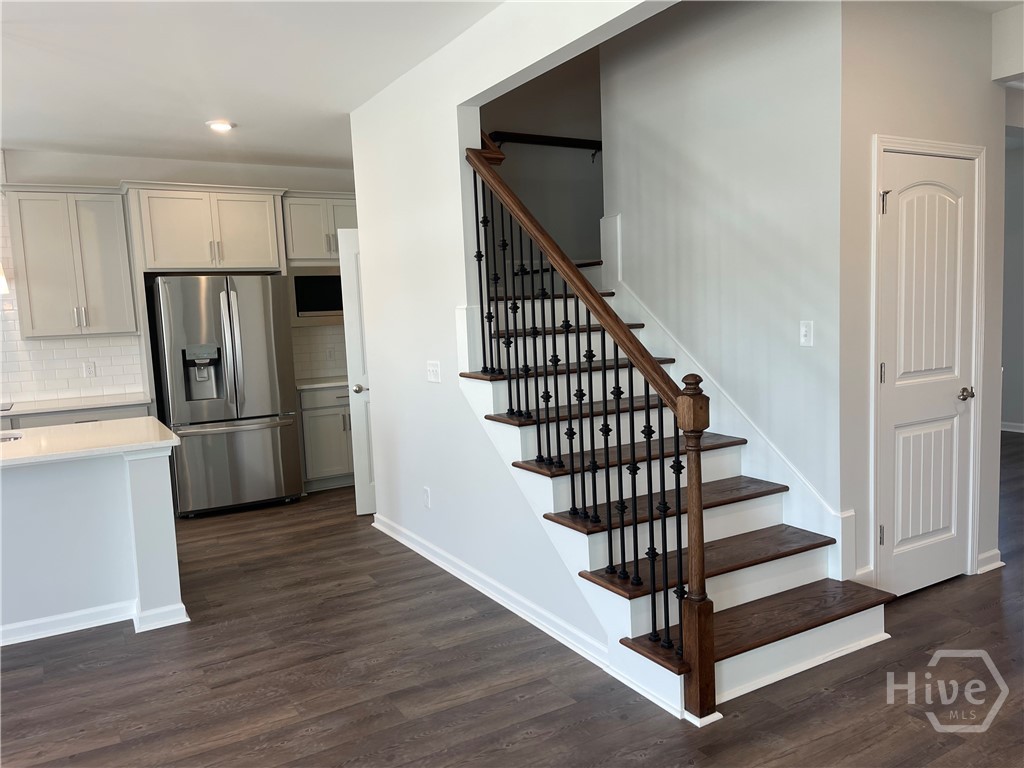 153 Como Drive Property Photo 13