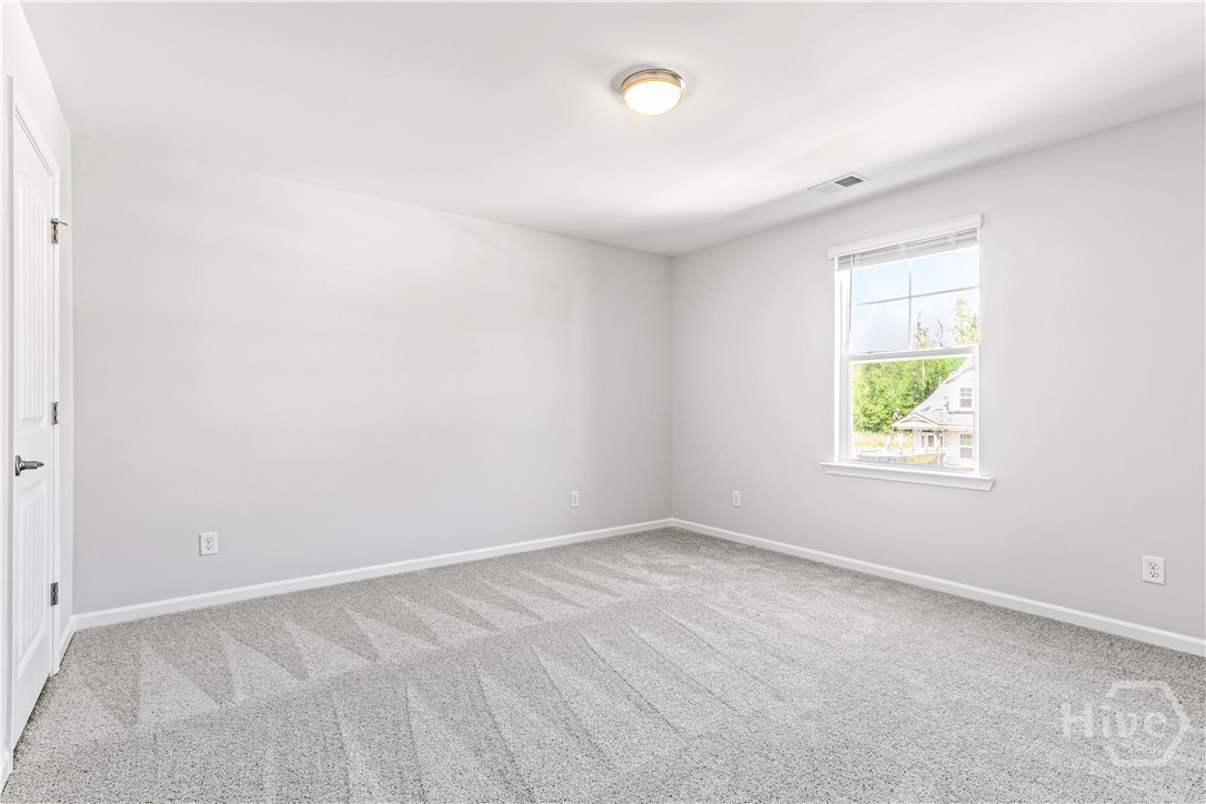 153 Como Drive Property Photo 15