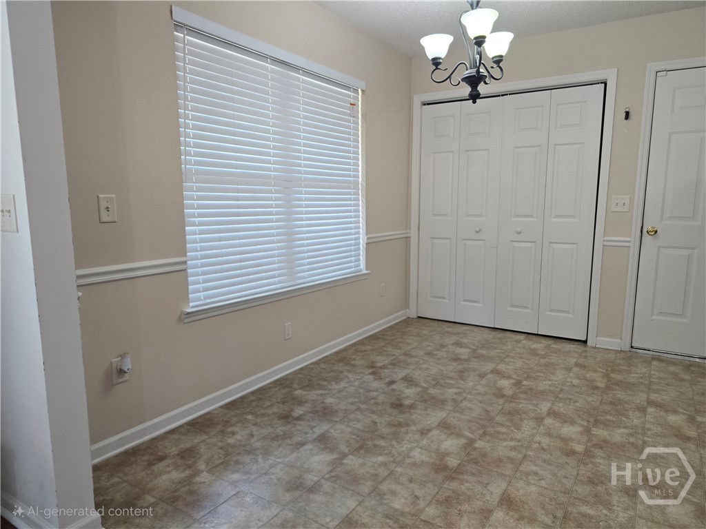182 Gloucester Drive Property Photo 16