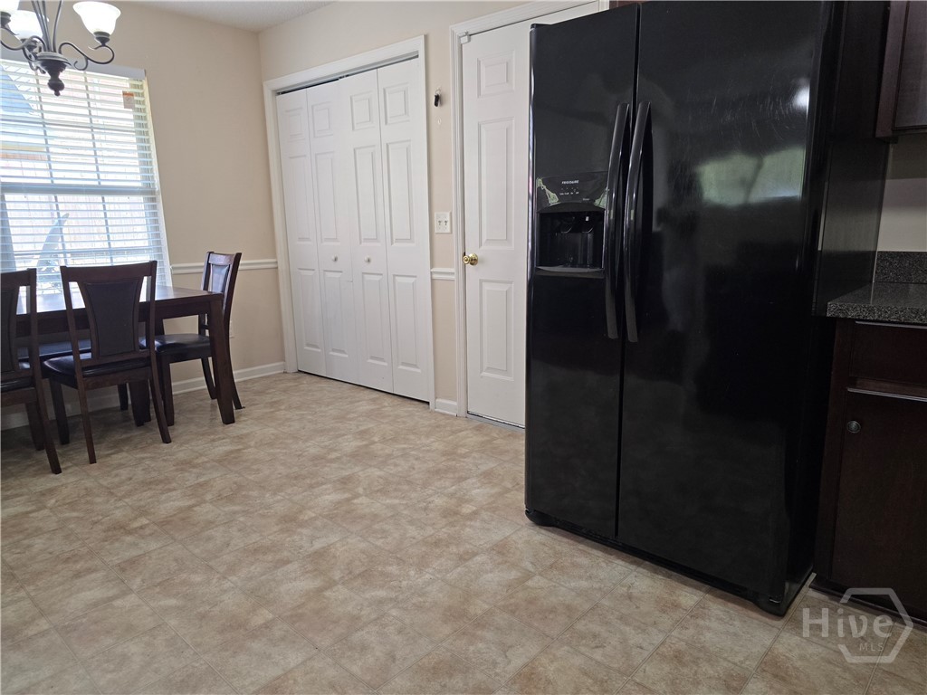 182 Gloucester Drive Property Photo 19