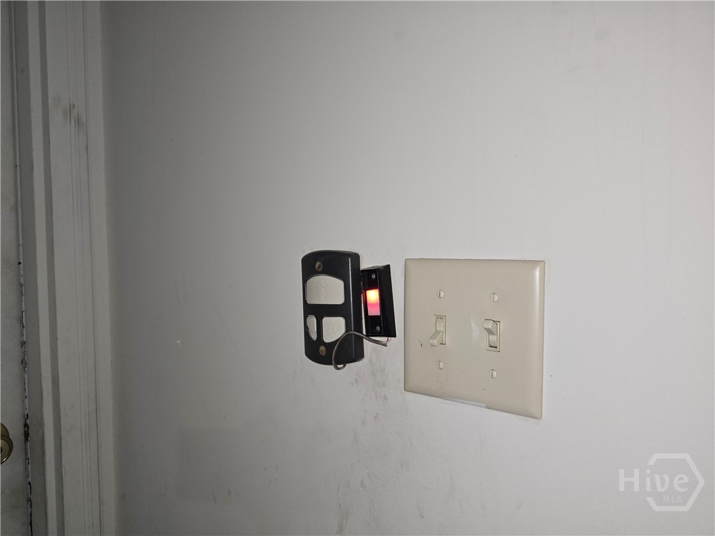 182 Gloucester Drive Property Photo 30