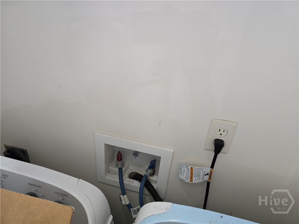 182 Gloucester Drive Property Photo 36