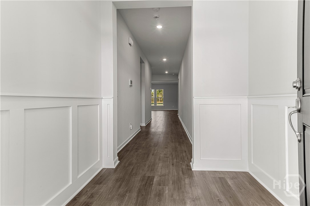 176 Champlain Drive Property Photo 4