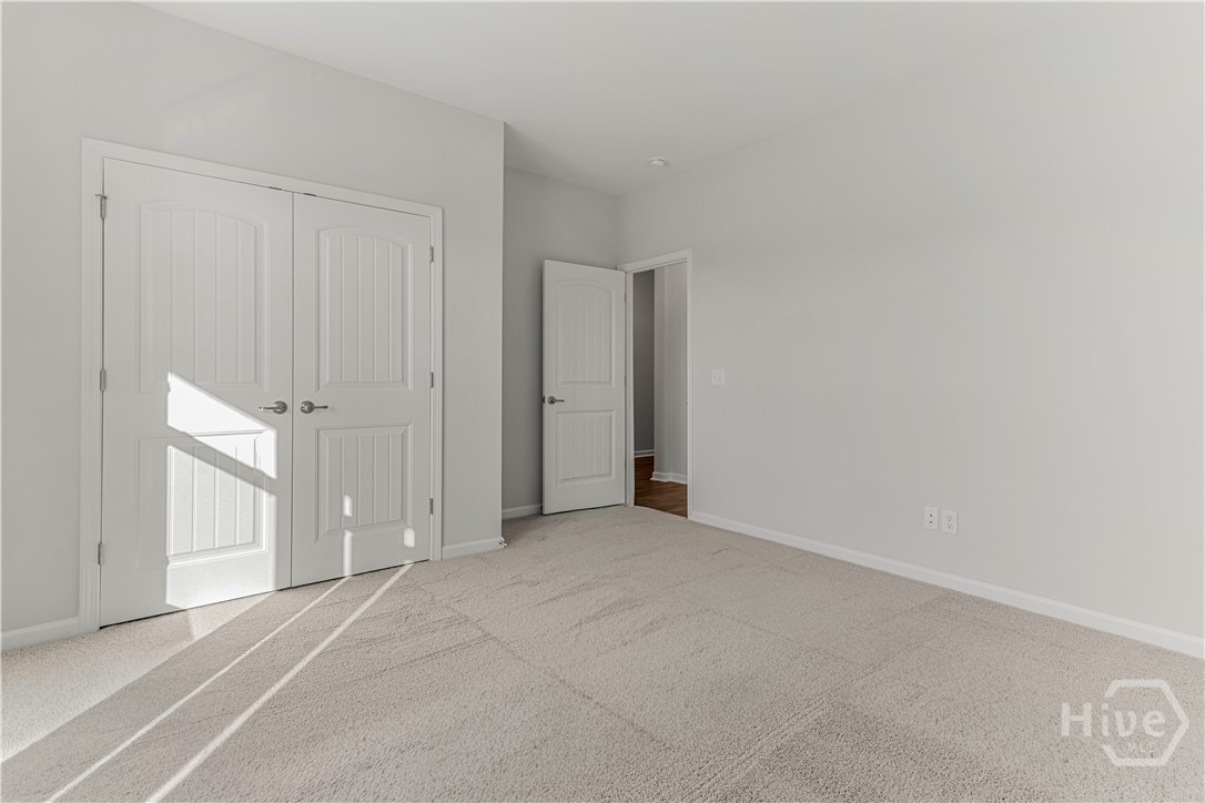 176 Champlain Drive Property Photo 14