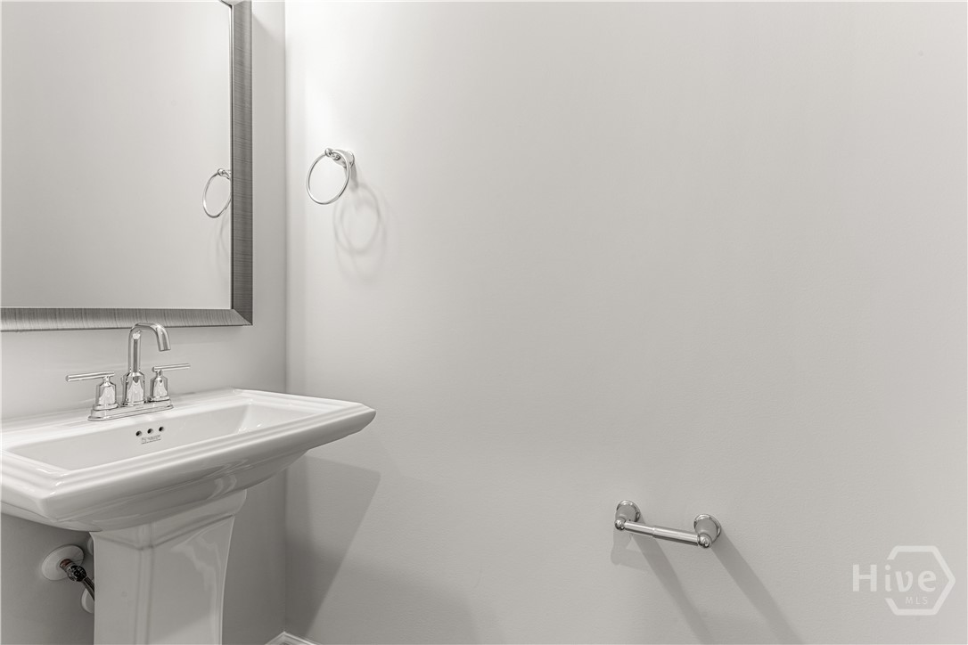 176 Champlain Drive Property Photo 17