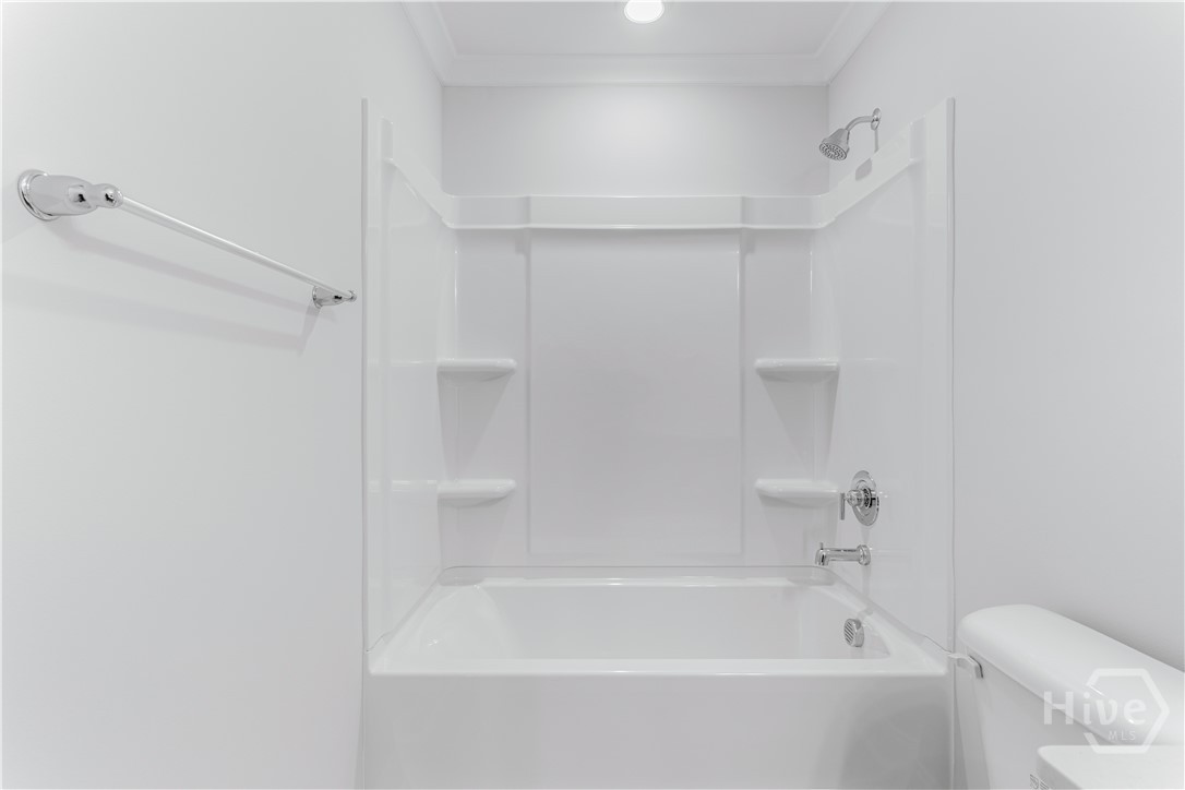 188 Champlain Drive Property Photo 12