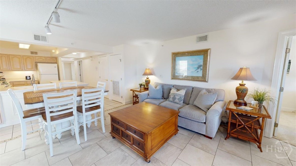 1609 Strand Avenue 306 Property Photo 2