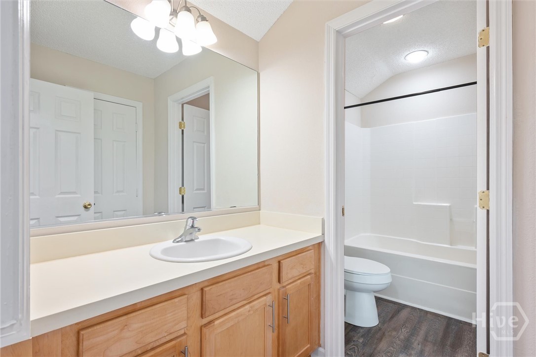 56 Travertine Circle Property Photo 25