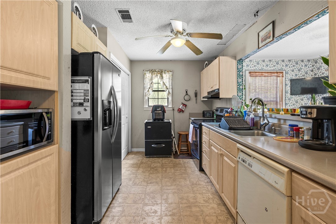 675 Foxwood Circle Property Photo 10