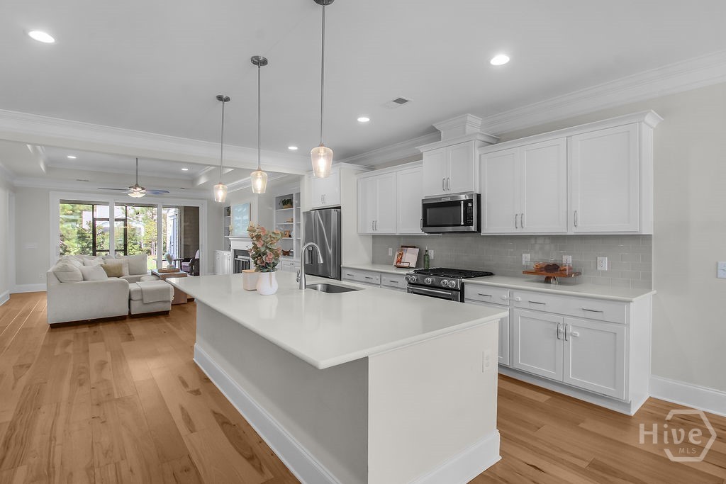 619 Blue Moon Crossing Property Photo 9
