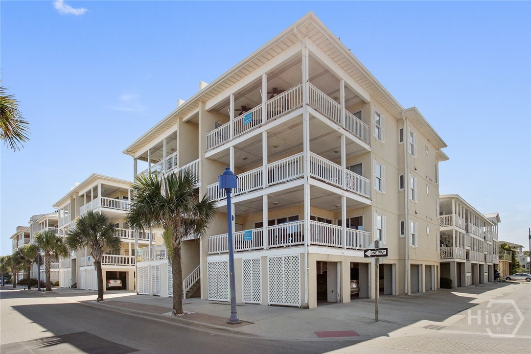 1701 Strand 8 Property Photo 3