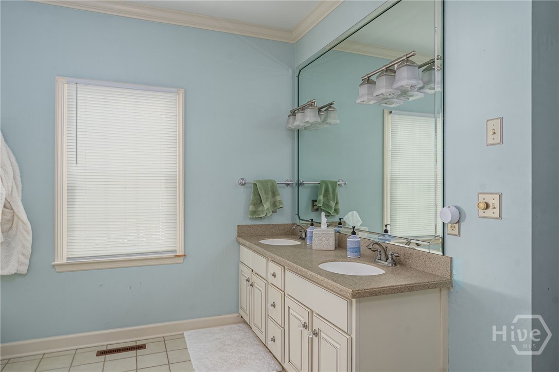 8 Windlass Court Property Photo 27