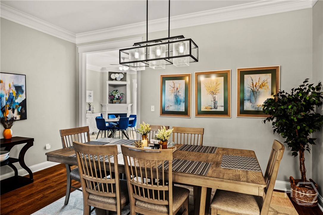 409 E Park Avenue Property Photo 11