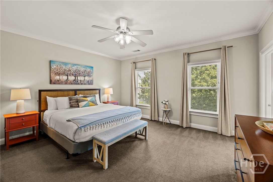 409 E Park Avenue Property Photo 18