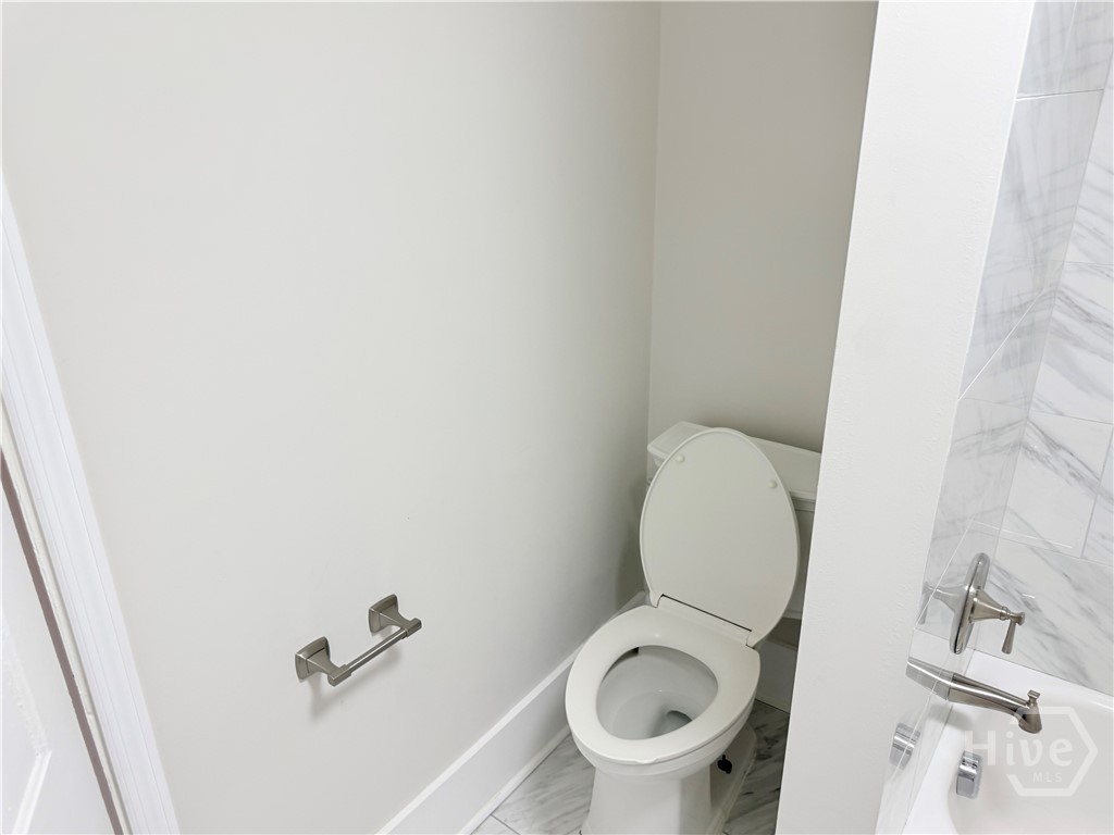 737 E 37th Street Property Photo 15