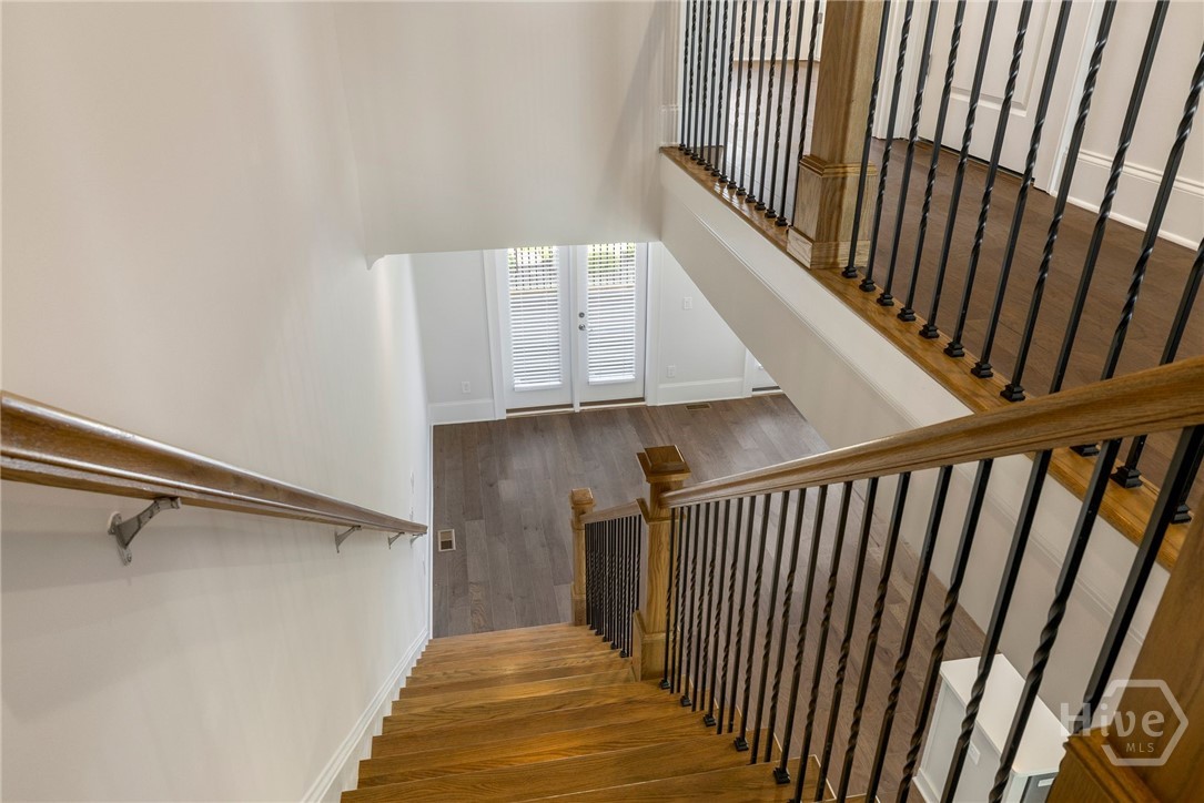 416 Upper East Avenue Property Photo 24
