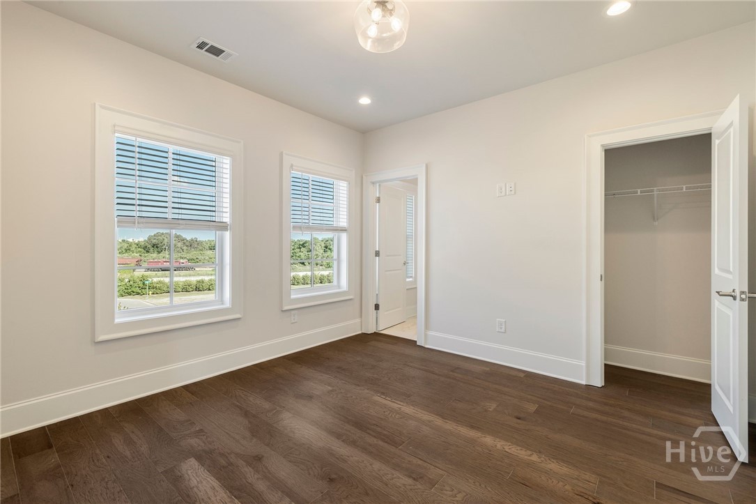 416 Upper East Avenue Property Photo 32