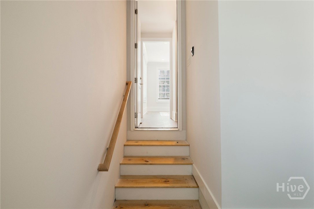 416 Upper East Avenue Property Photo 36