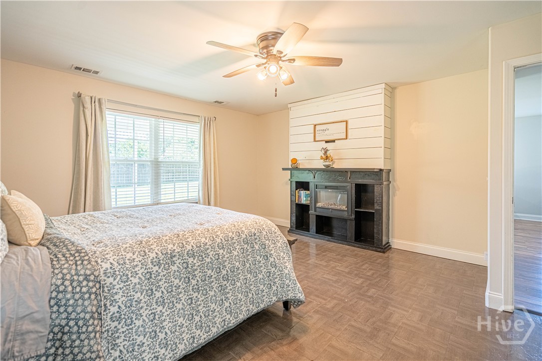 4 Farrington Court Property Photo 17