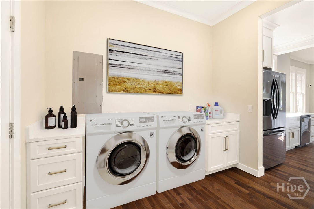 627 W 37th Street Property Photo 13