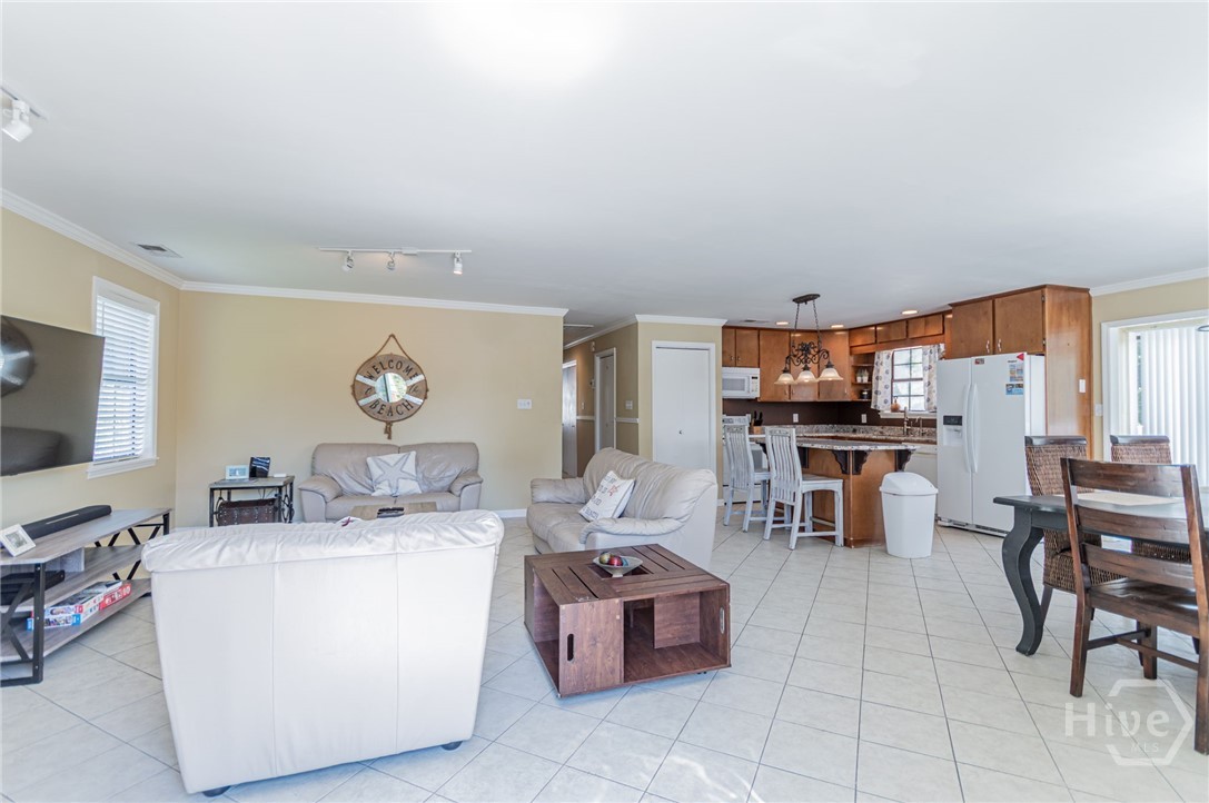 5 5th Avenue Property Photo 5