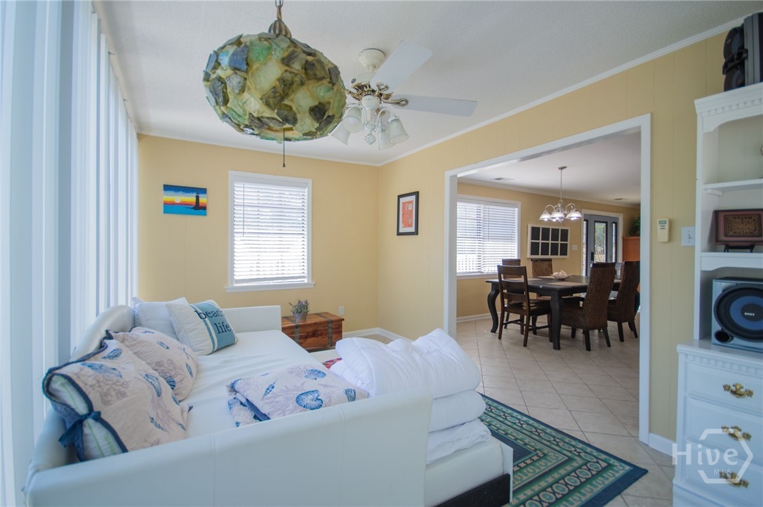 5 5th Avenue Property Photo 15