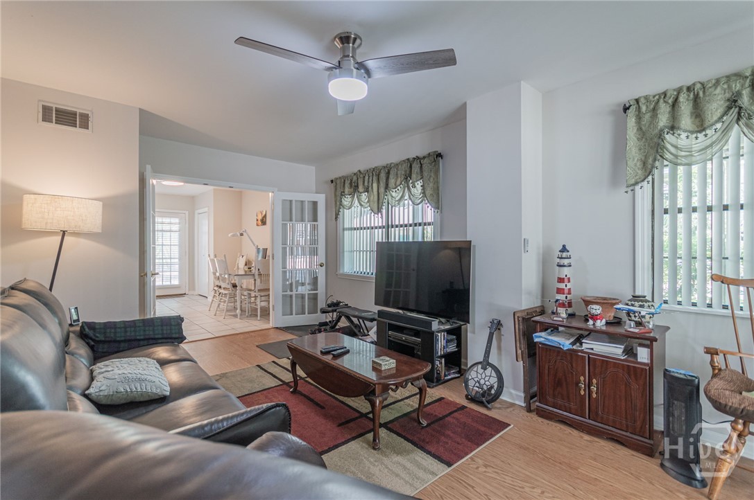 5 5th Avenue Property Photo 31