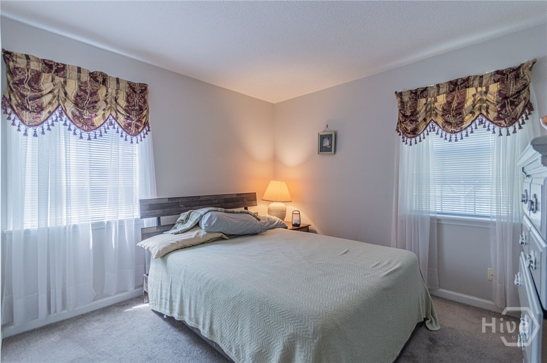 5 5th Avenue Property Photo 35