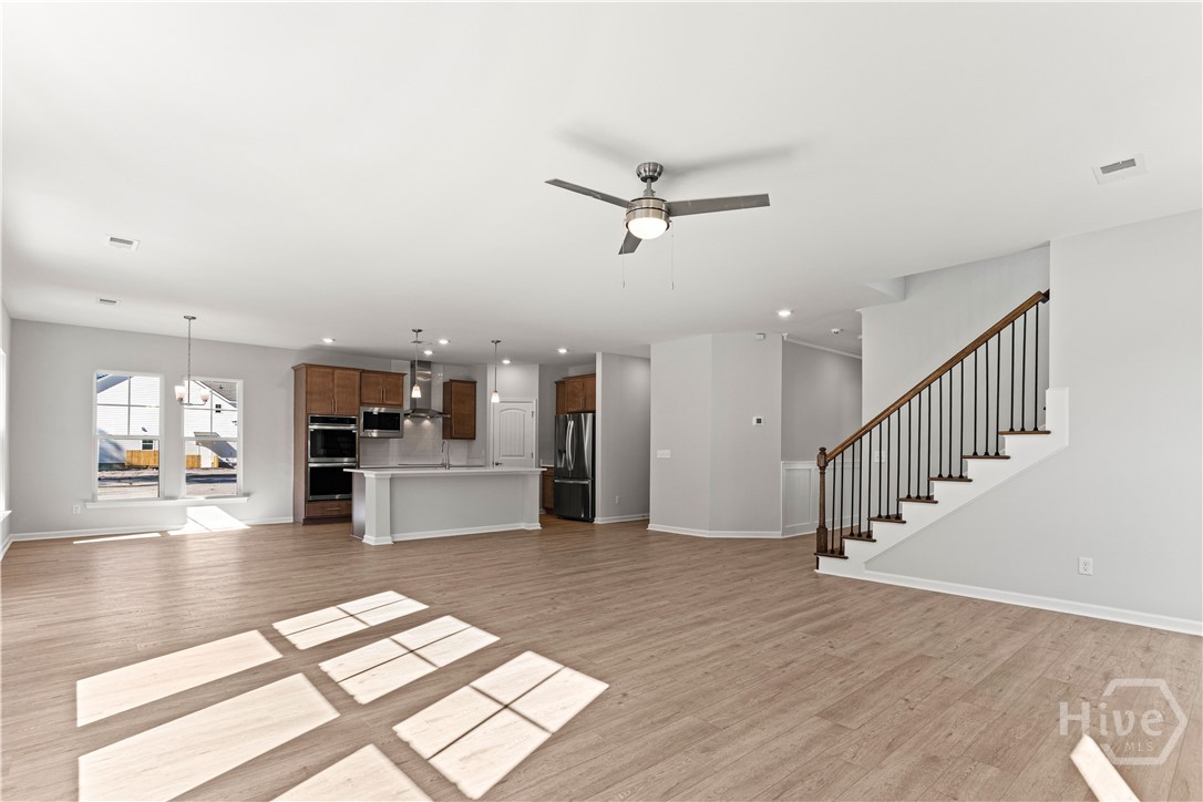 198 Champlain Drive Property Photo 10