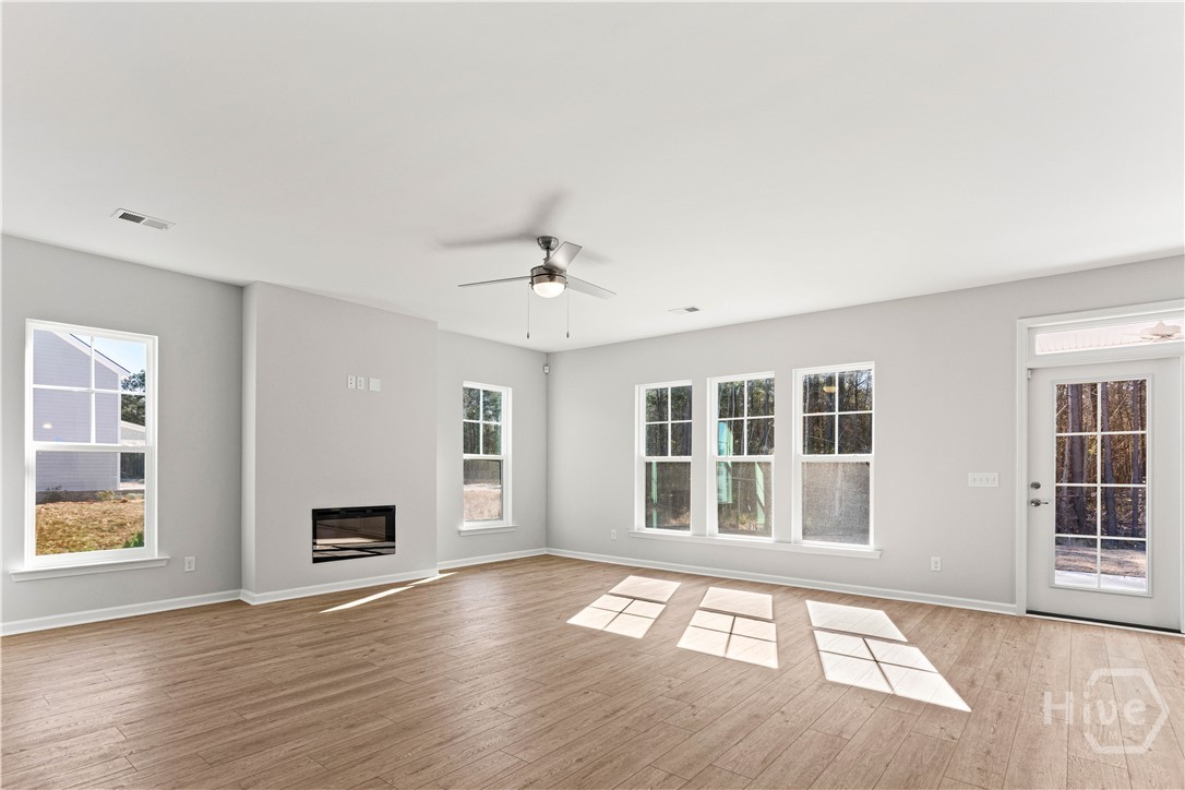 198 Champlain Drive Property Photo 13