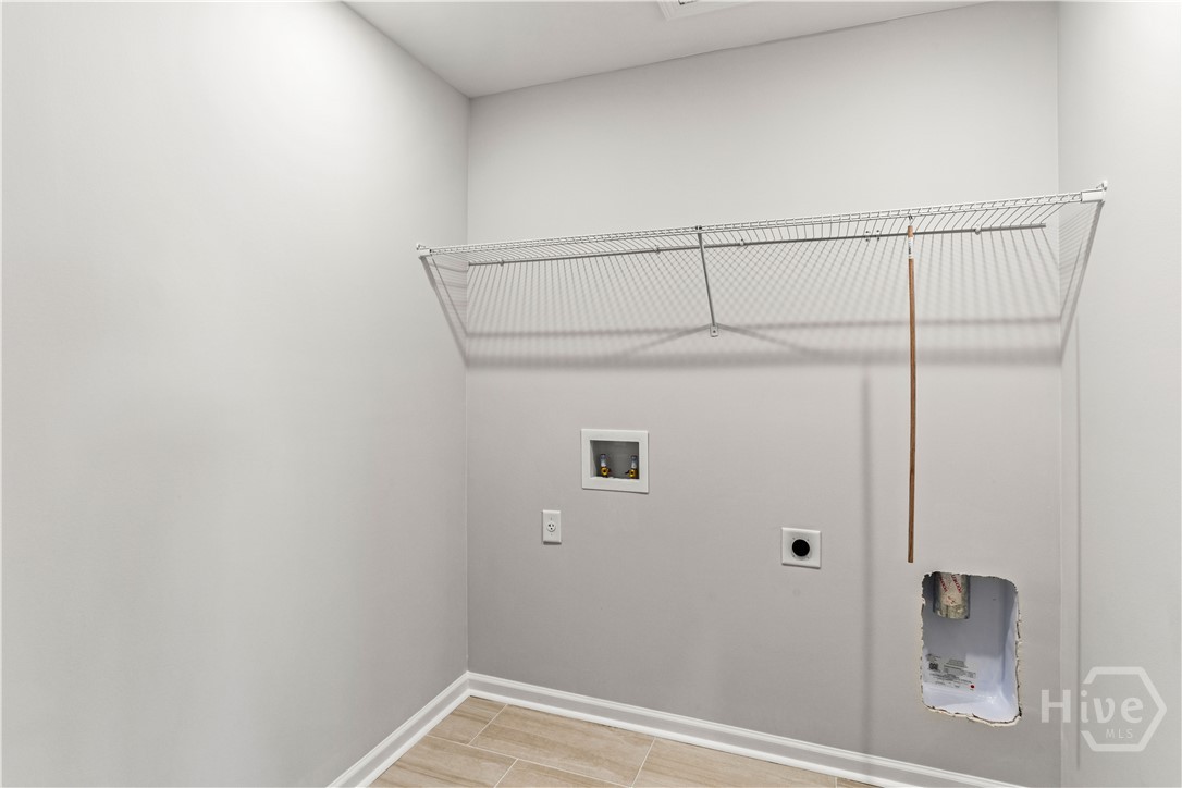 198 Champlain Drive Property Photo 34
