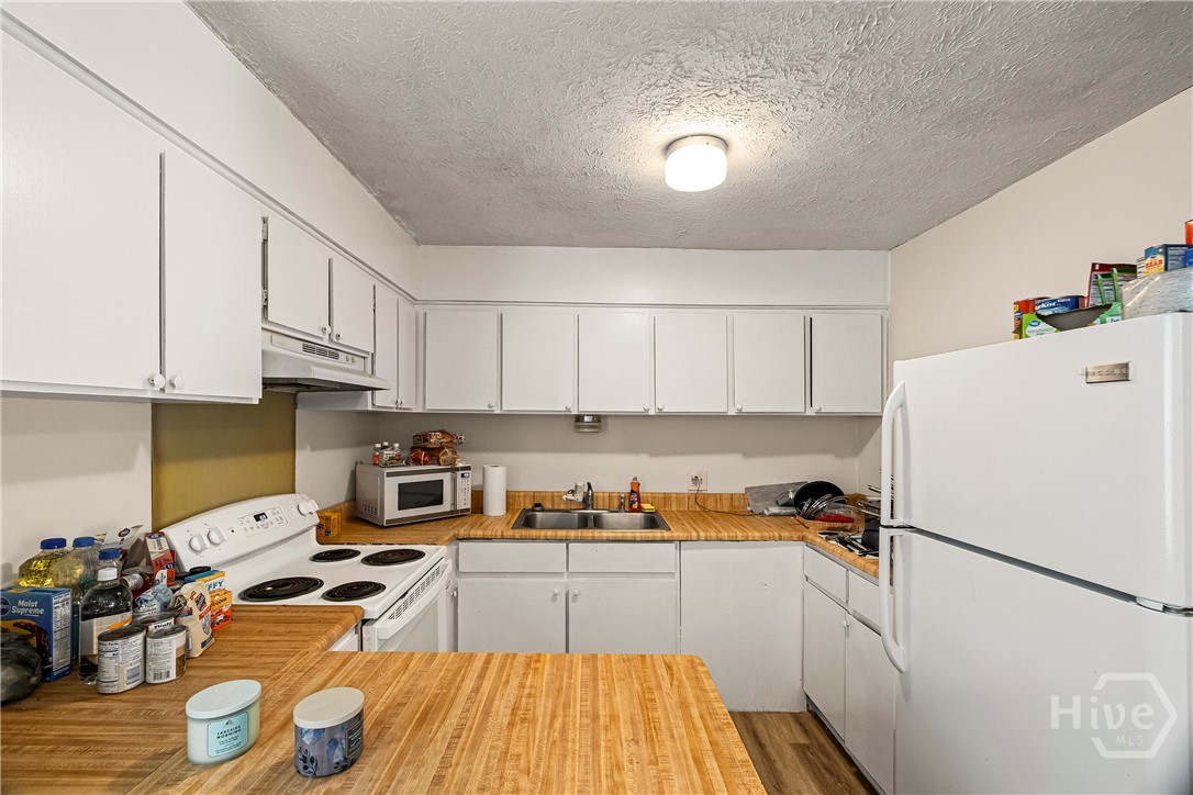 9 Hampstead Avenue Property Photo 16