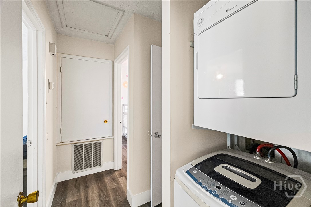 9 Hampstead Avenue Property Photo 27
