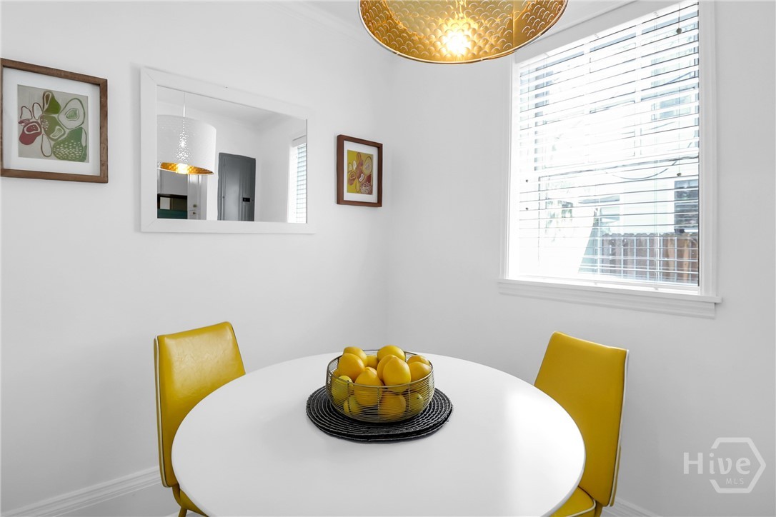 121 W Park Avenue 1 Property Photo 10