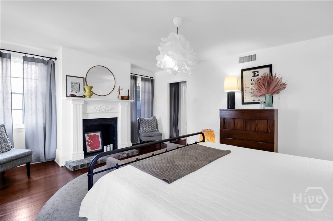 121 W Park Avenue 1 Property Photo 19