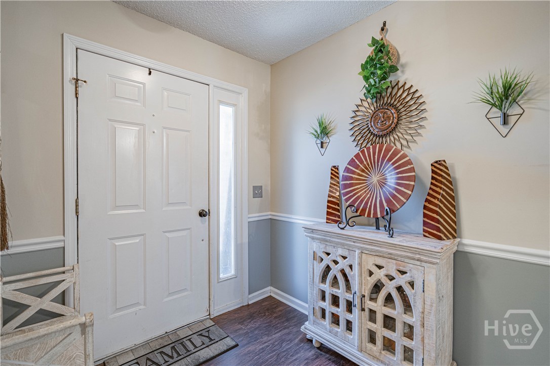 39 Cat Tail Court Property Photo 5