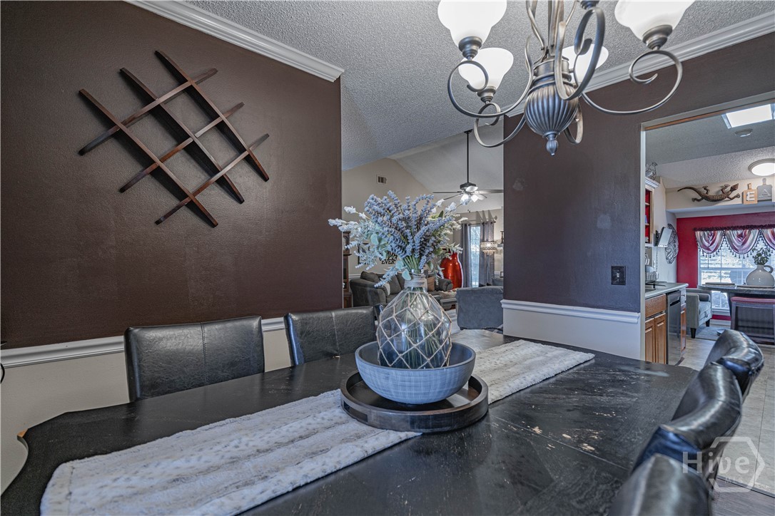 39 Cat Tail Court Property Photo 8