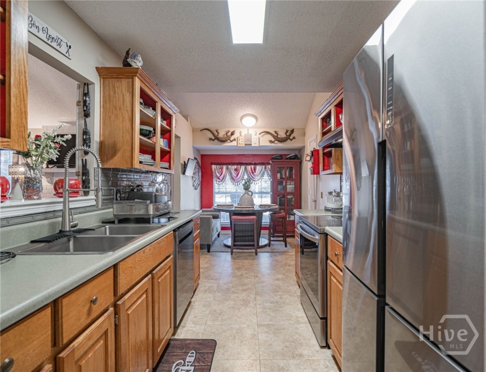 39 Cat Tail Court Property Photo 13